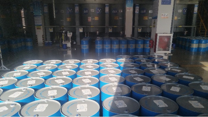 沥青拌合站怎么选导热油？这几点很多人都选错了